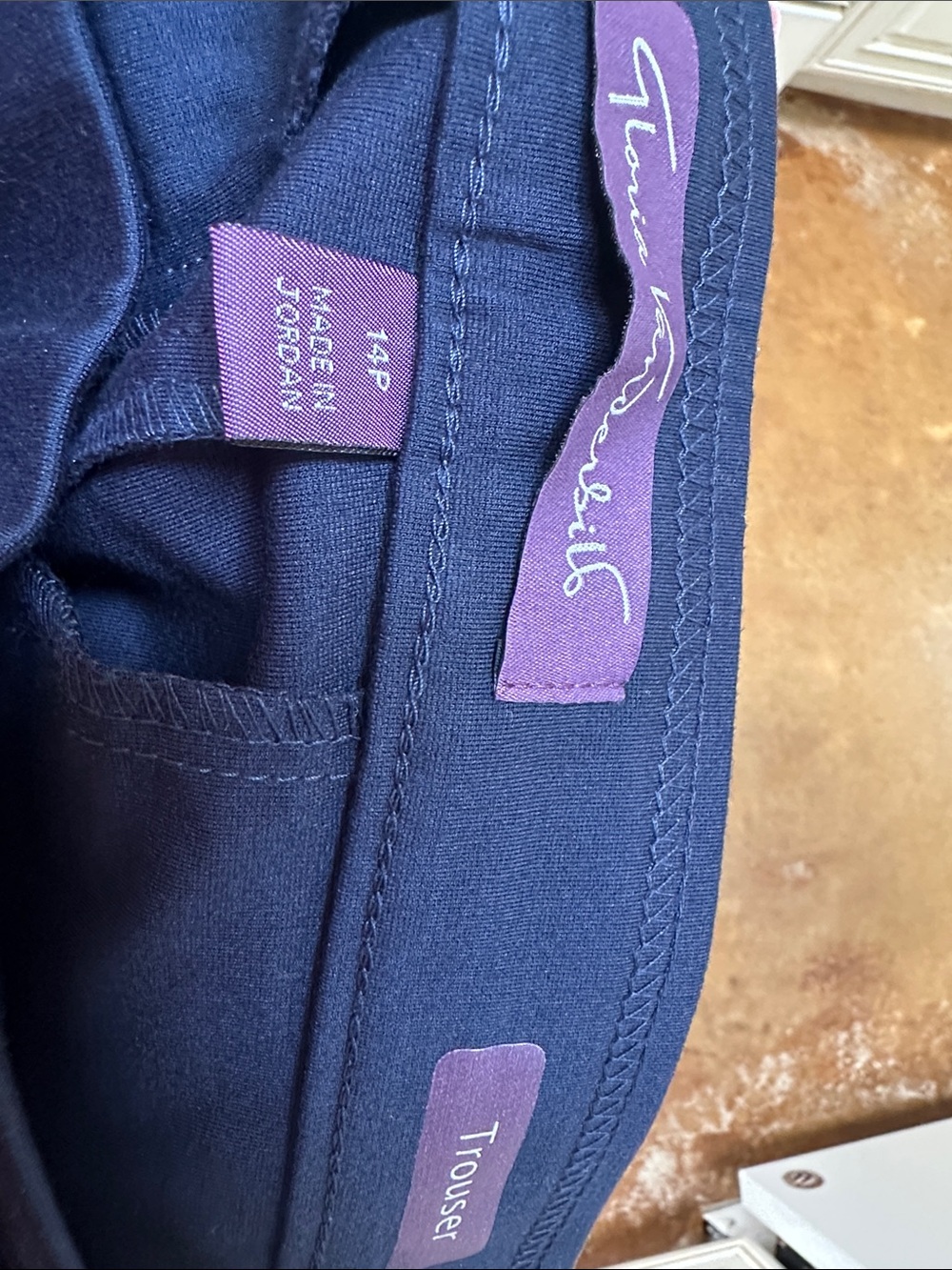 Gloria Vanderbilt Navy Pull-On Trousers 14P - Picture 6 of 6